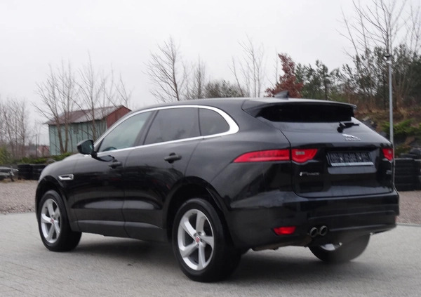 Jaguar F-Pace cena 89999 przebieg: 216000, rok produkcji 2016 z Stęszew małe 191